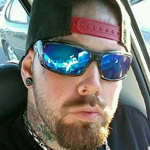 Meet your Posher, Christopher